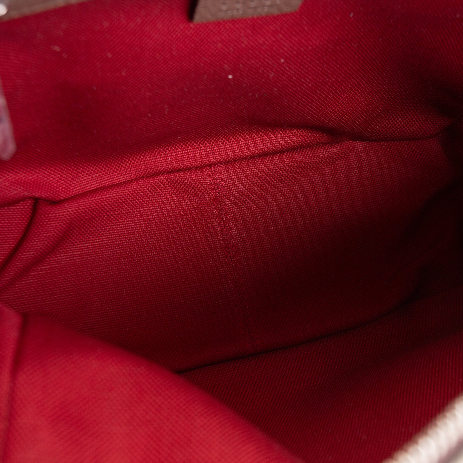 GU Supreme Soft Canvas Trunk