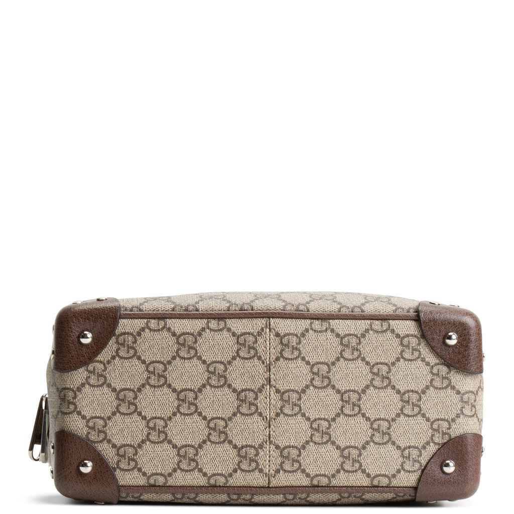 GU Supreme Soft Canvas Trunk