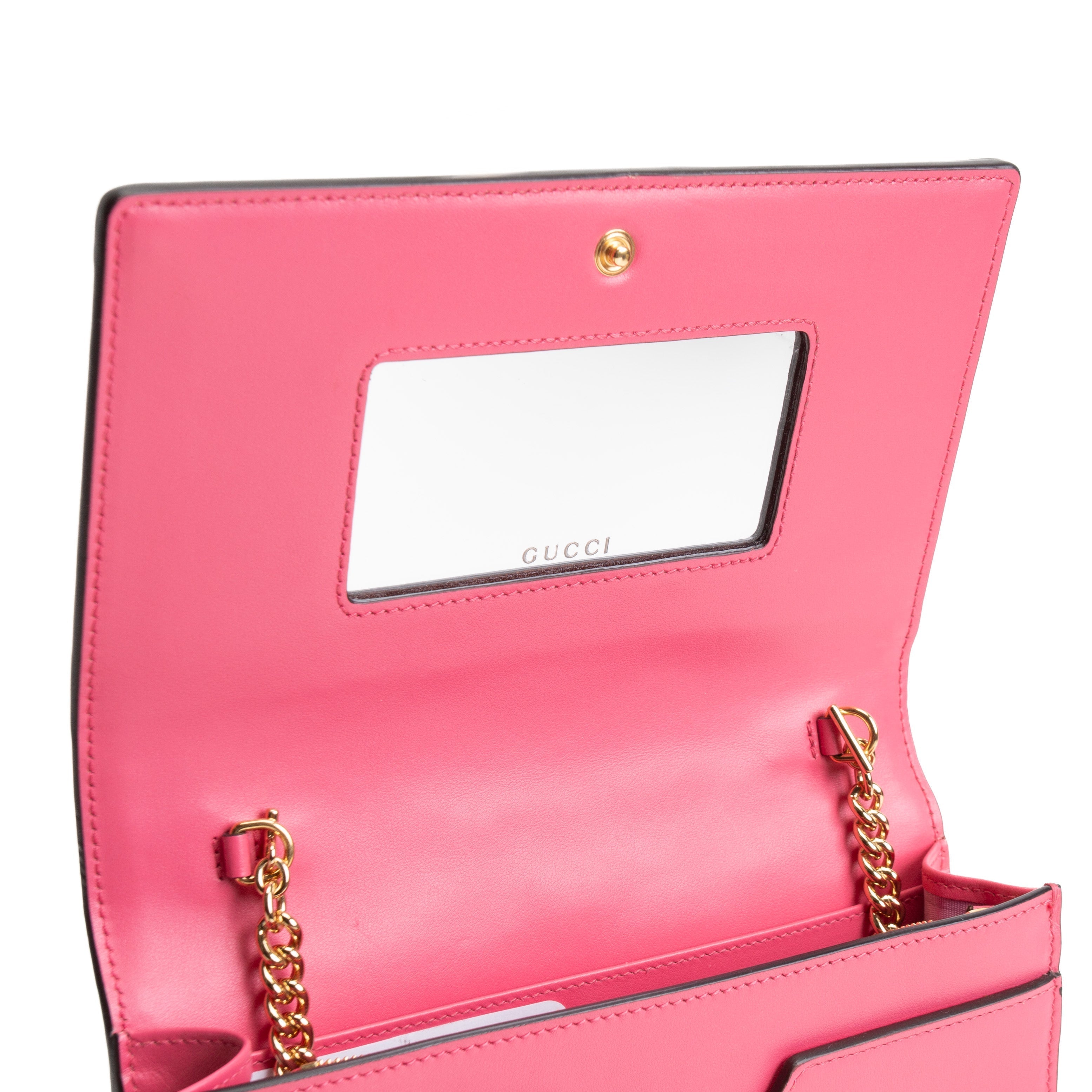 GU GG Matelasse Chain Wallet - Pink