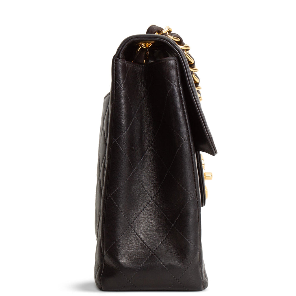 CH Vintage Maxi CC Flap Bag - Black