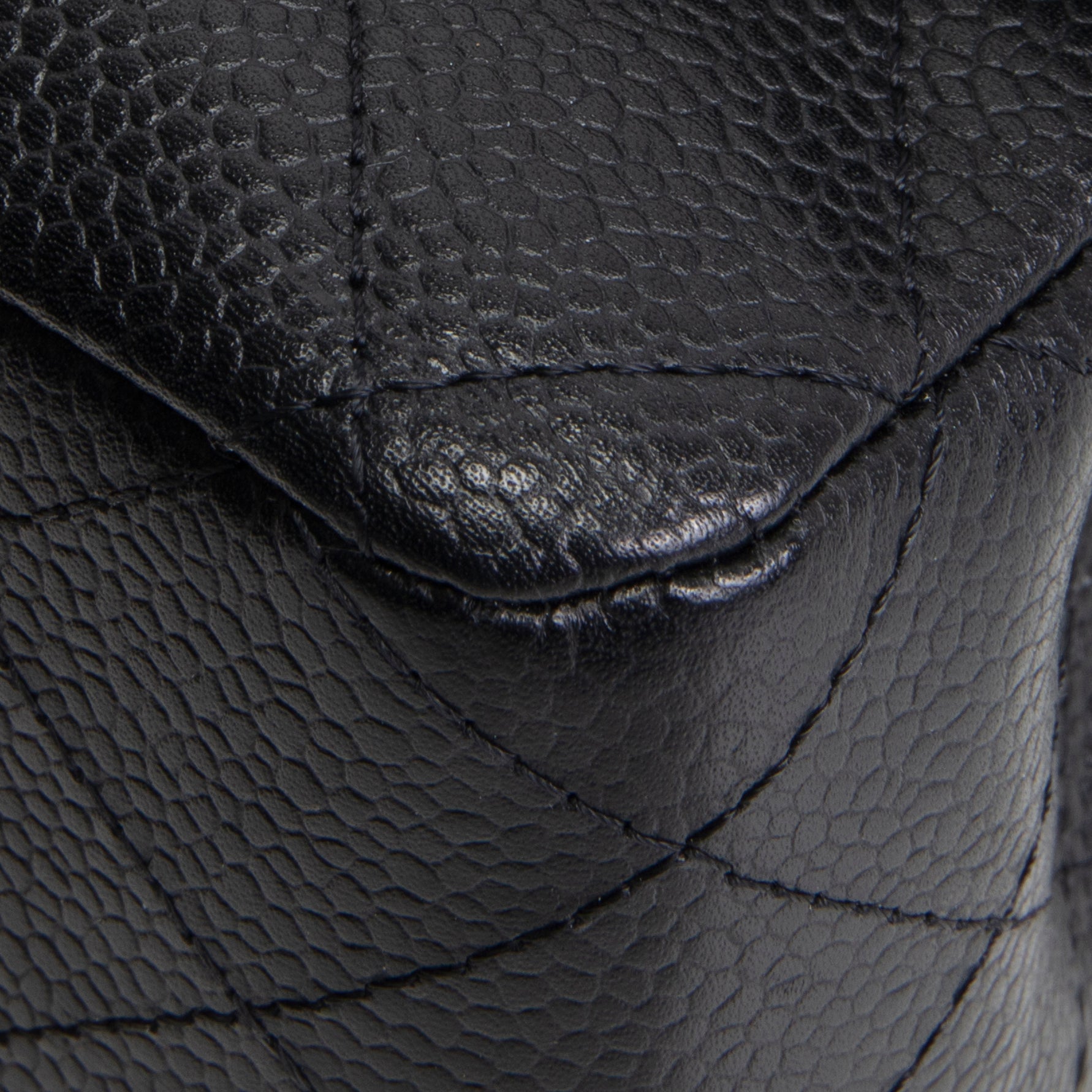 CH Classic Caviar Medium Double Flap - Black