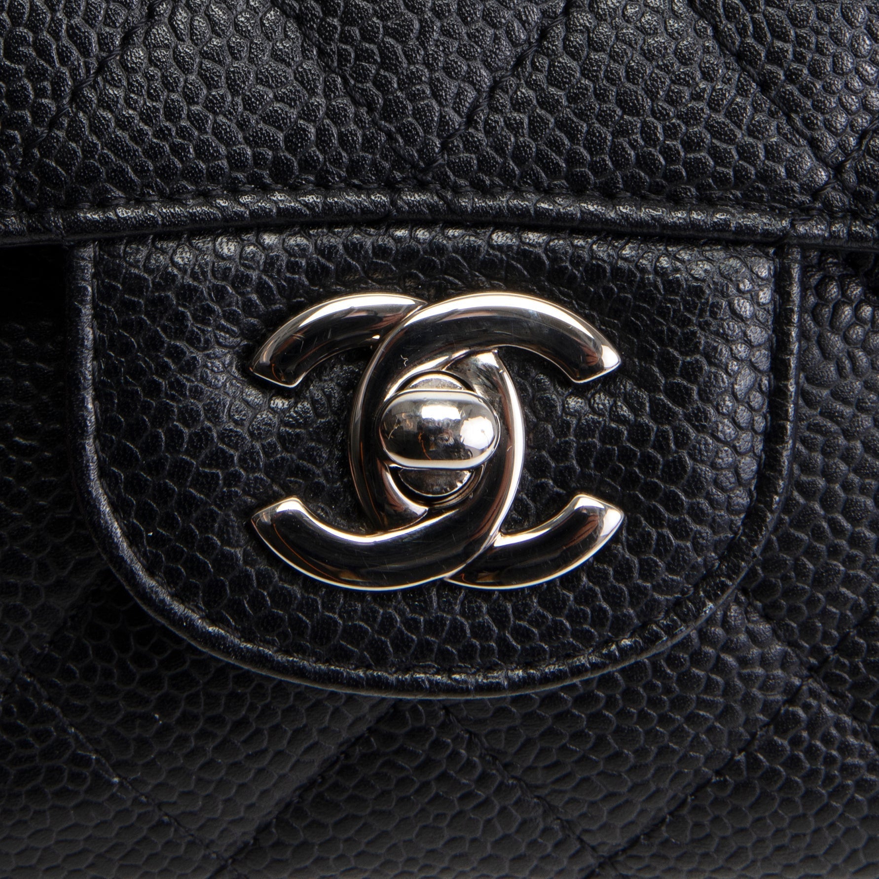 CH Classic Caviar Medium Double Flap - Black