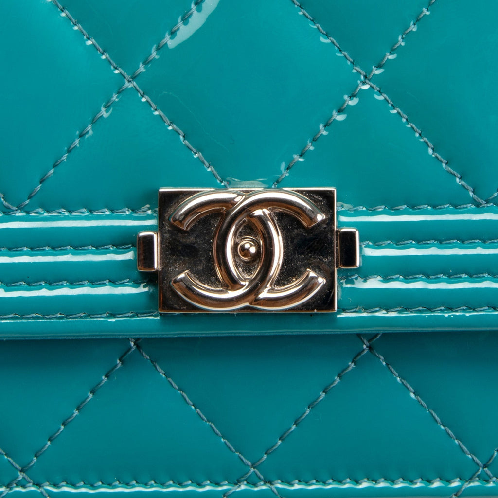 CH Patent Boy Wallet On Chain - Turquoise
