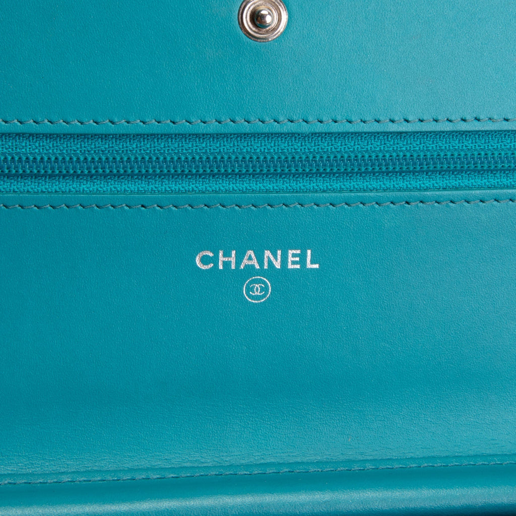 CH Patent Boy Wallet On Chain - Turquoise