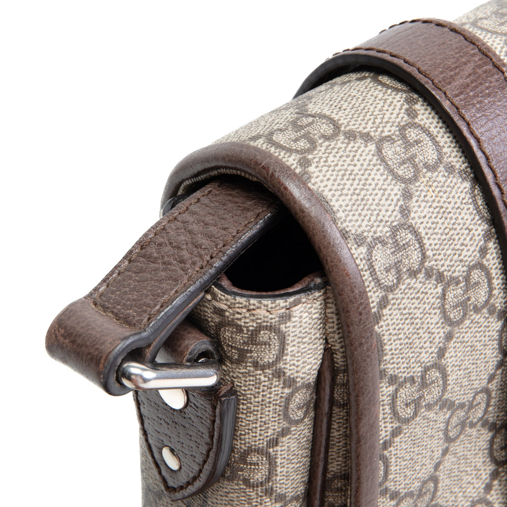 GU GG Supreme Messenger