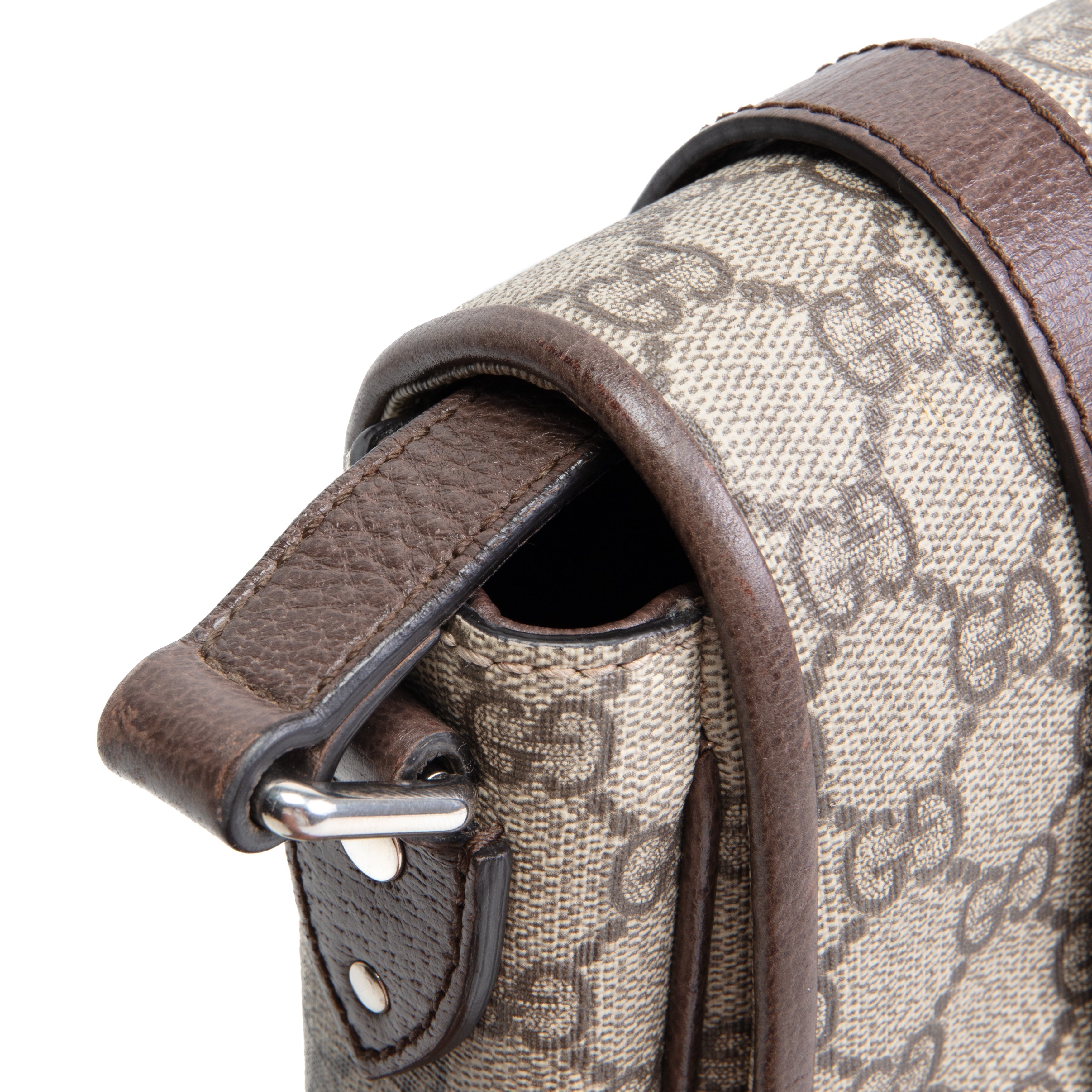 GU GG Supreme Messenger