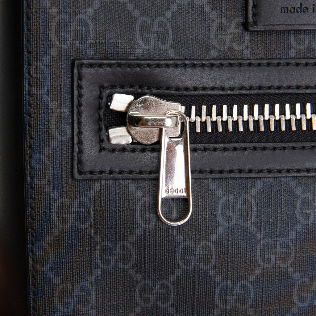 GU GG Supreme Messenger - Black