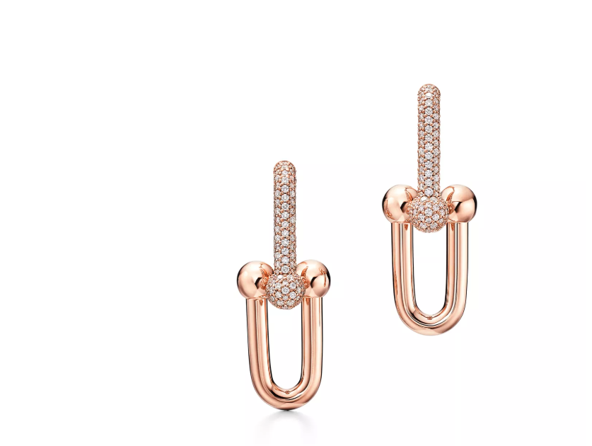 gold earrings