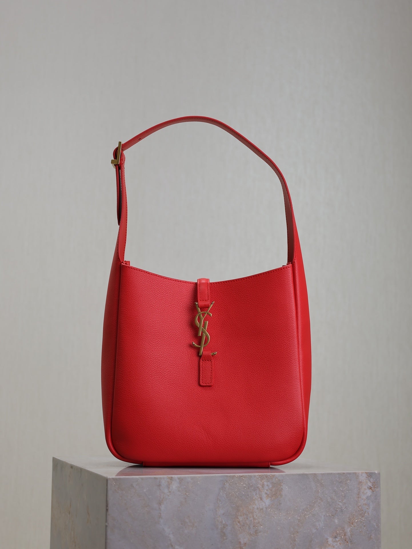 LE 5A7 bag