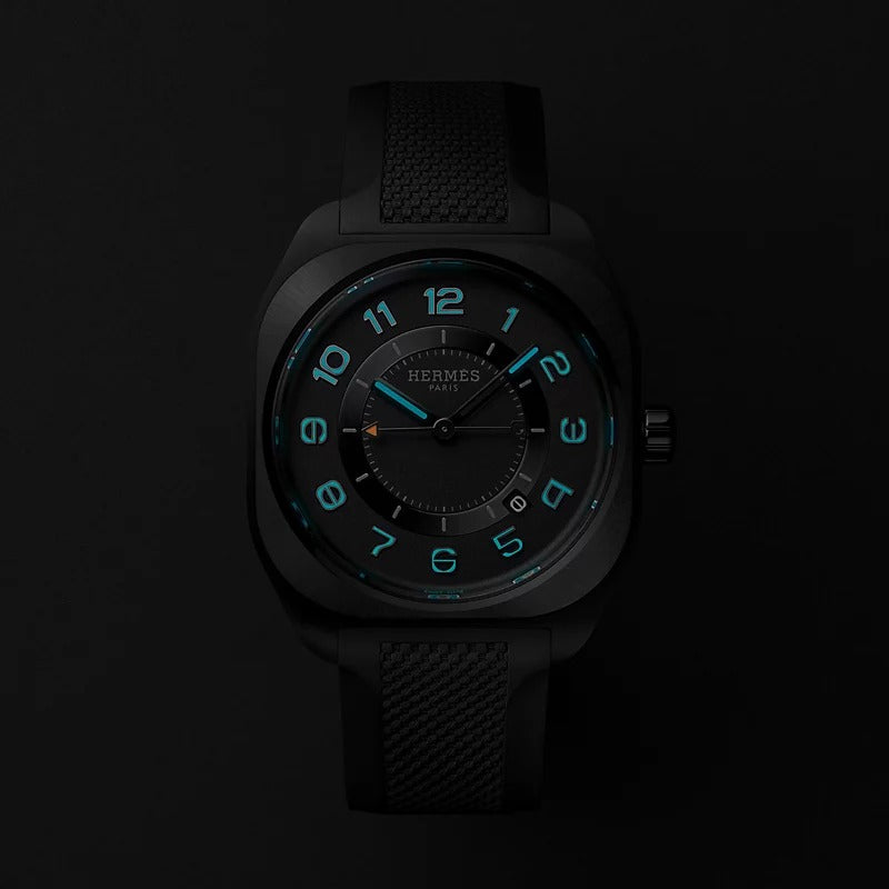 H08 42mm watch black