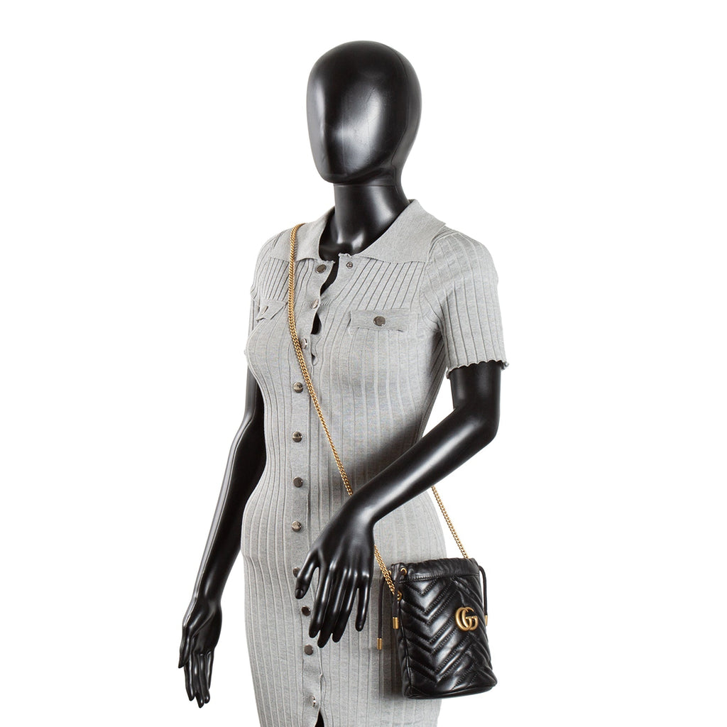 GU GG Marmont Small Bucket Bag - Black